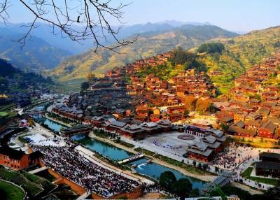 TOUR TRUNG QUỐC:  QUÝ DƯƠNG – TIỂU THẤT KHỔNG - ĐAN TRẠI - THIÊN HỘ MIÊU TRẠI – THUNG LŨNG SAJIN – THANH NHAM CỔ TRẤN