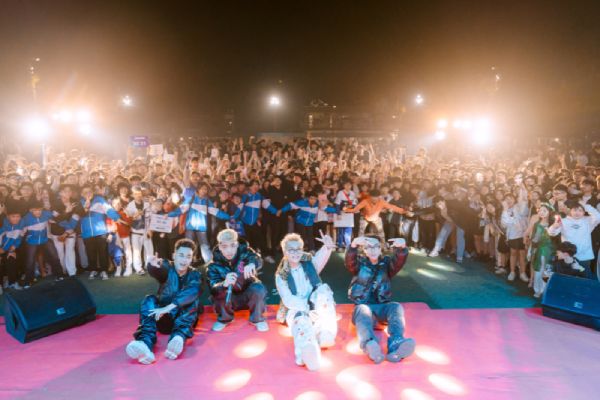 Vietrantour tổ chức tour du lịch trải nghiệm – team building cho 1.600 học sinh