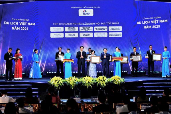 Vietrantour vinh dự nhận giải thưởng 
