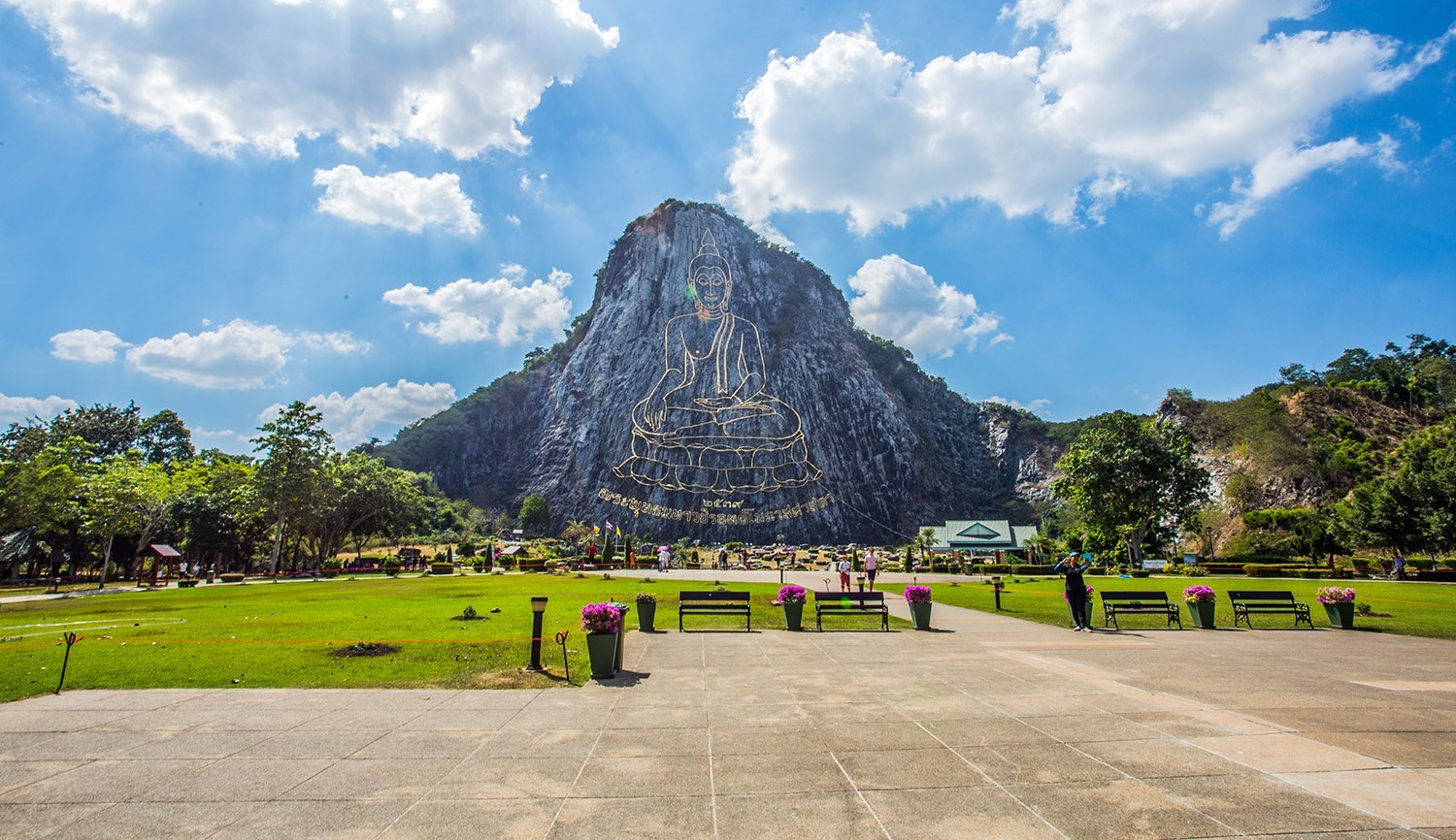 Núi Phật Vàng Khau Chee Chan