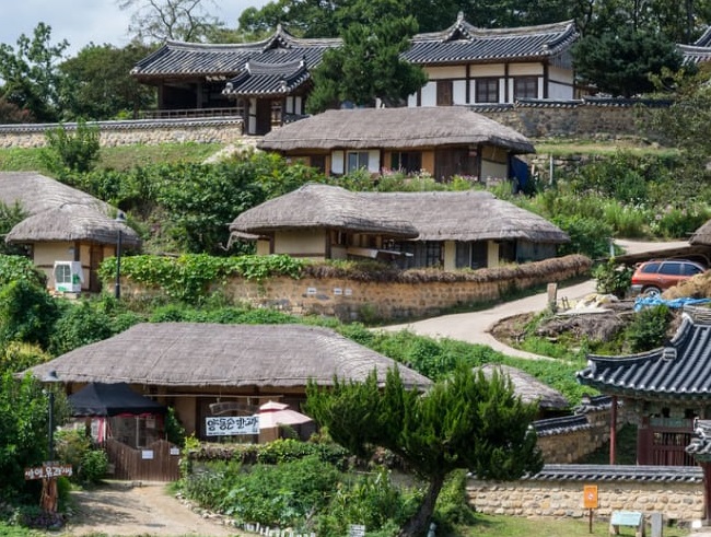 Làng Văn Hóa Dân Gian Seongeup