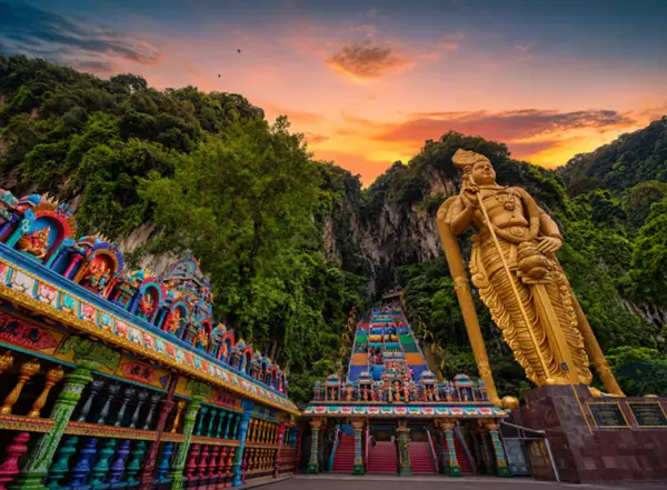 TOUR HOÀNG HÔN ĐỘNG BATU & BUỔI TỐI KHÁM PHÁ LITTLE INDIA